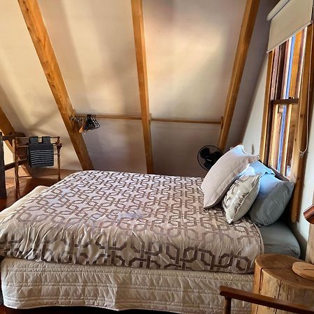 Tree Hut Cottage 马斯特顿 外观 照片
